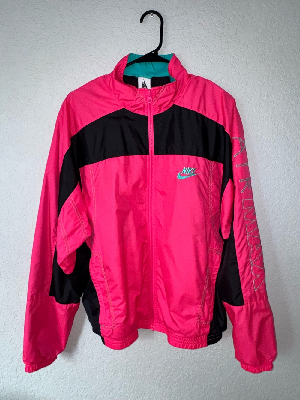 Vintage Nike Pink and Black Women’s Utility Windbreaker Jacket